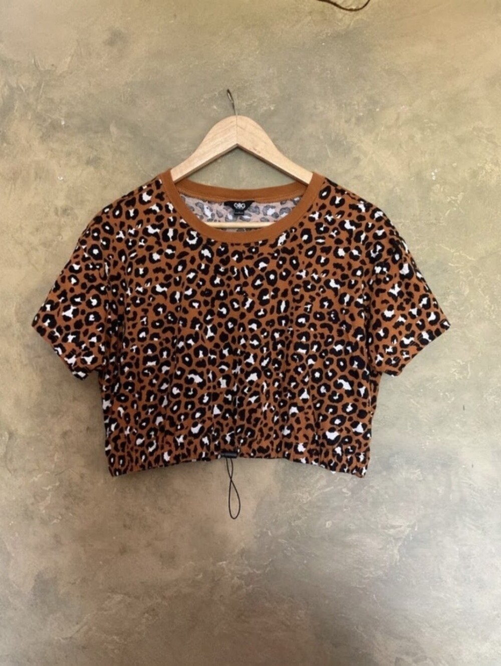 GBG Los Angeles Cropped T-shirt Drawstring Waist Leopard Print Cotton L